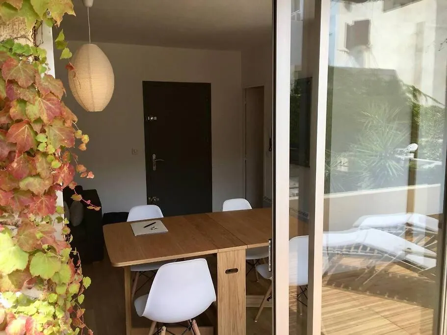 Lägenhet Face A La Plage Studio Avec Grande Terrasse Au Calme Marseille